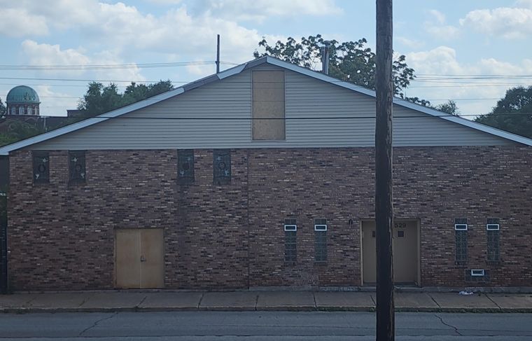 525 W 11th Avenue, photo 4 of 5